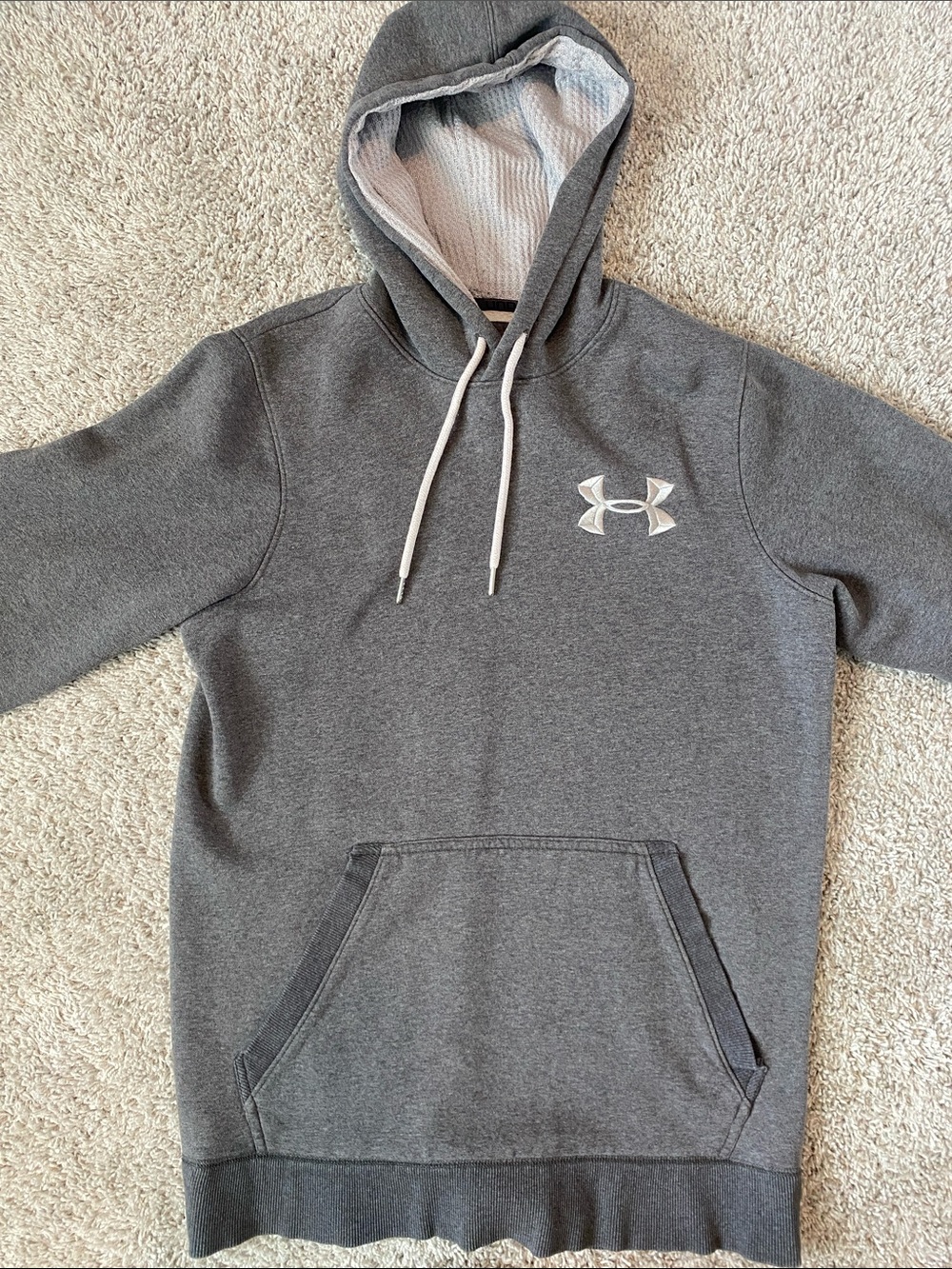 Under Armour Storm Men’s M Dark Gray Pullover Hoodie. (Item 0004)